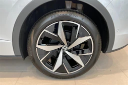 met. harmaa Volkswagen ID.5 2026 kuva 10.