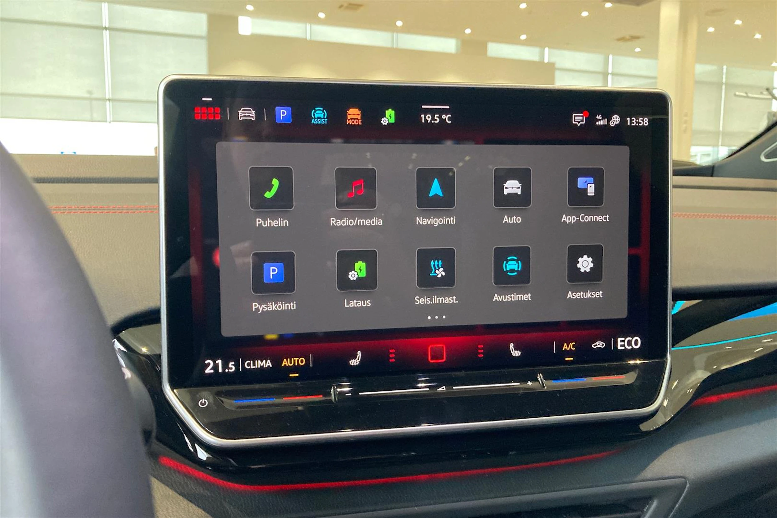 met. harmaa Volkswagen ID.5 2026 kuva 16.