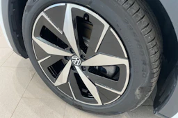 valkoinen Volkswagen ID.5 2026 kuva 10.