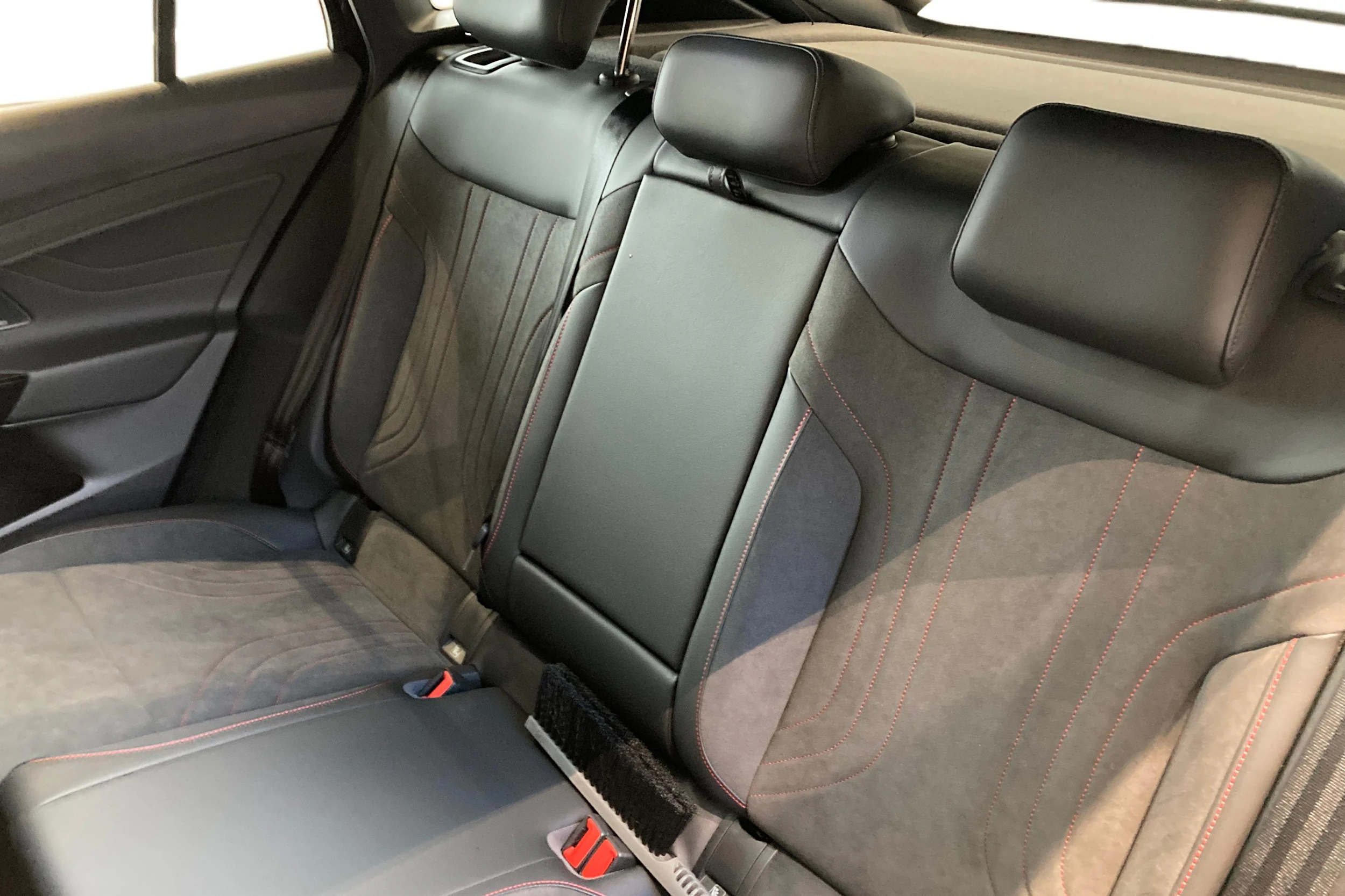 Musta Volkswagen ID.5 2026 kuva 8.