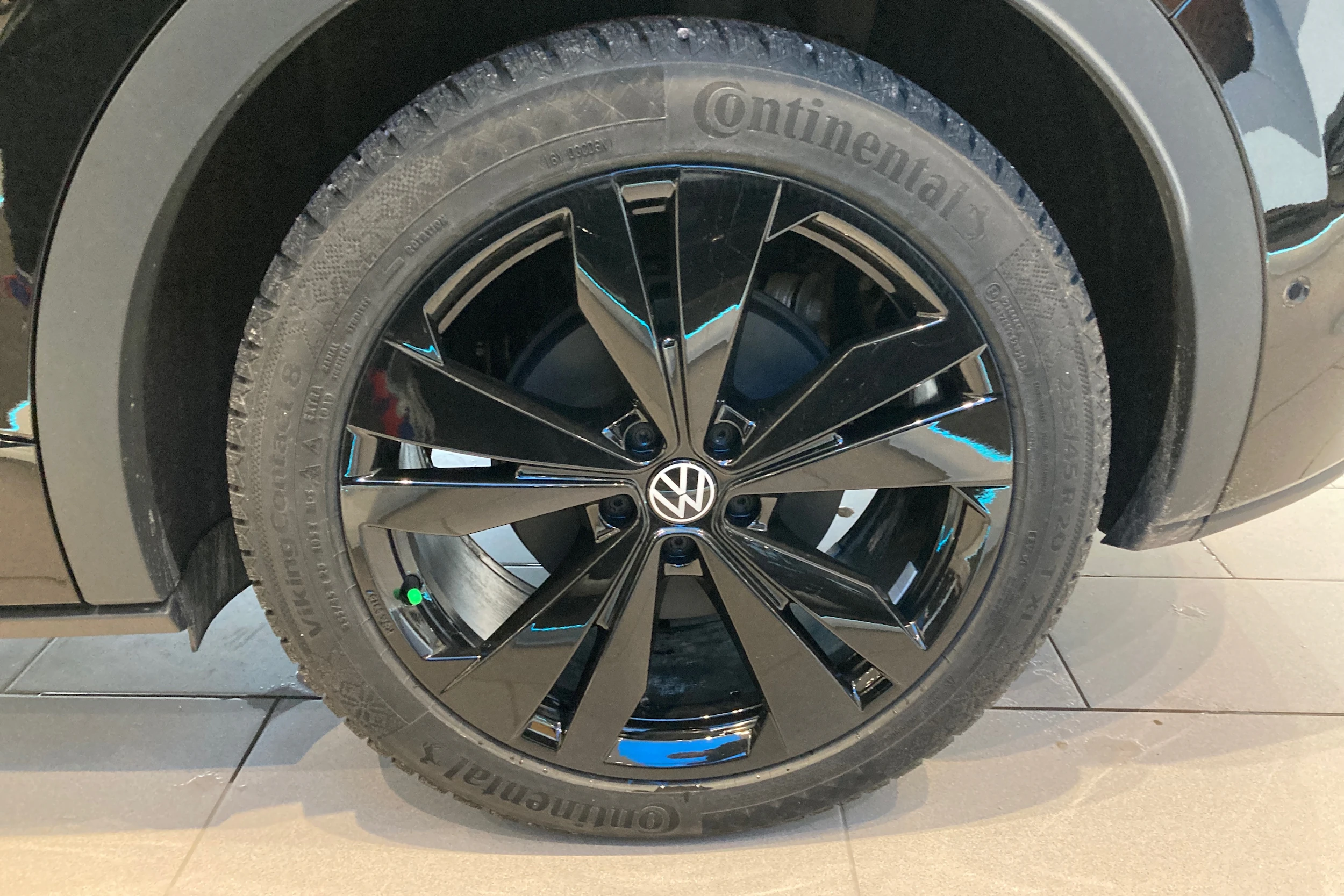 Musta Volkswagen ID.5 2026 kuva 10.