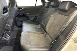 valkoinen Volkswagen ID.5 2026 kuva 8.