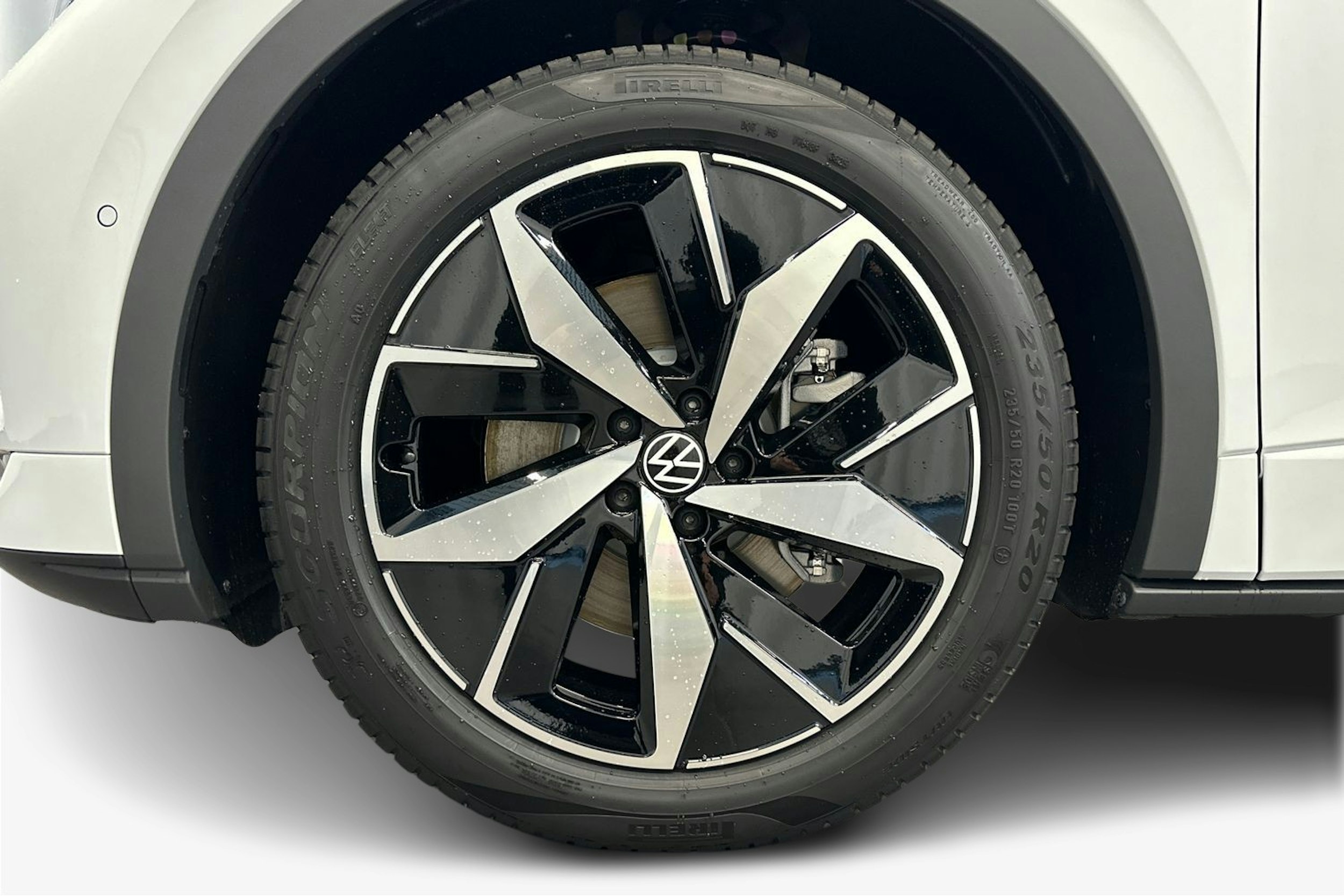 valkoinen Volkswagen ID.5 2026 kuva 9.