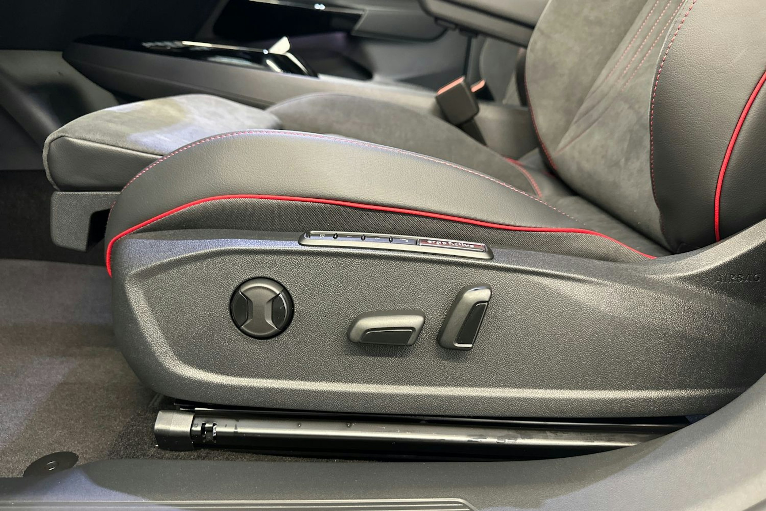 valkoinen Volkswagen ID.5 2026 kuva 17.