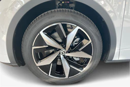 valkoinen Volkswagen ID.5 2026 kuva 9.