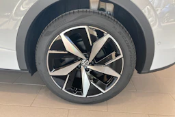 valkoinen Volkswagen ID.5 2026 kuva 10.