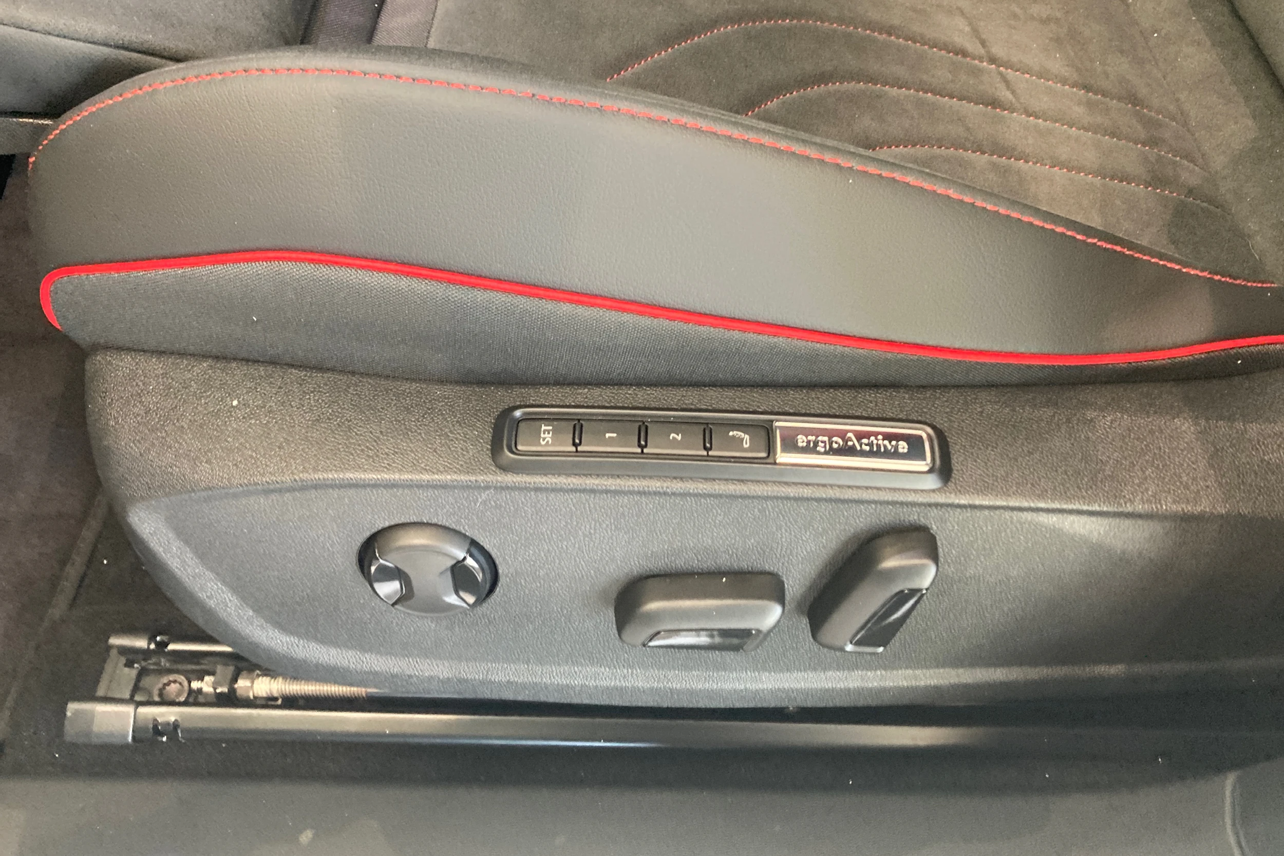 valkoinen Volkswagen ID.5 2026 kuva 12.