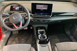 punainen Volkswagen ID.5 2026 kuva 7.