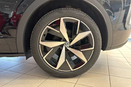 musta Volkswagen ID.5 2026 kuva 10.