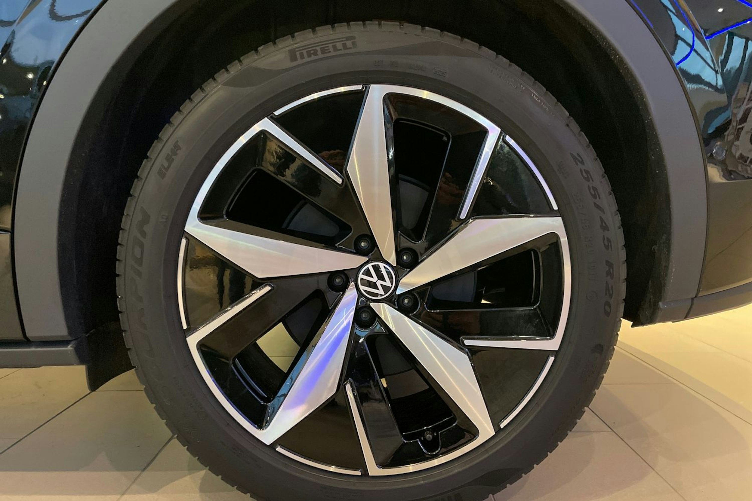 musta Volkswagen ID.5 2026 kuva 10.