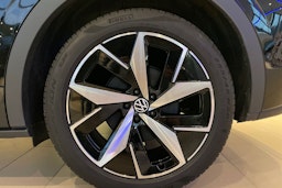 musta Volkswagen ID.5 2026 kuva 10.