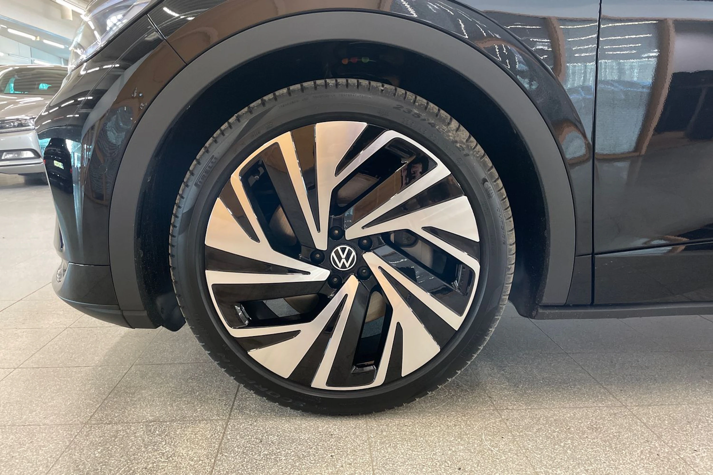 musta Volkswagen ID.5 2026 kuva 10.