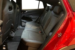 punainen Volkswagen ID.5 2026 kuva 8.