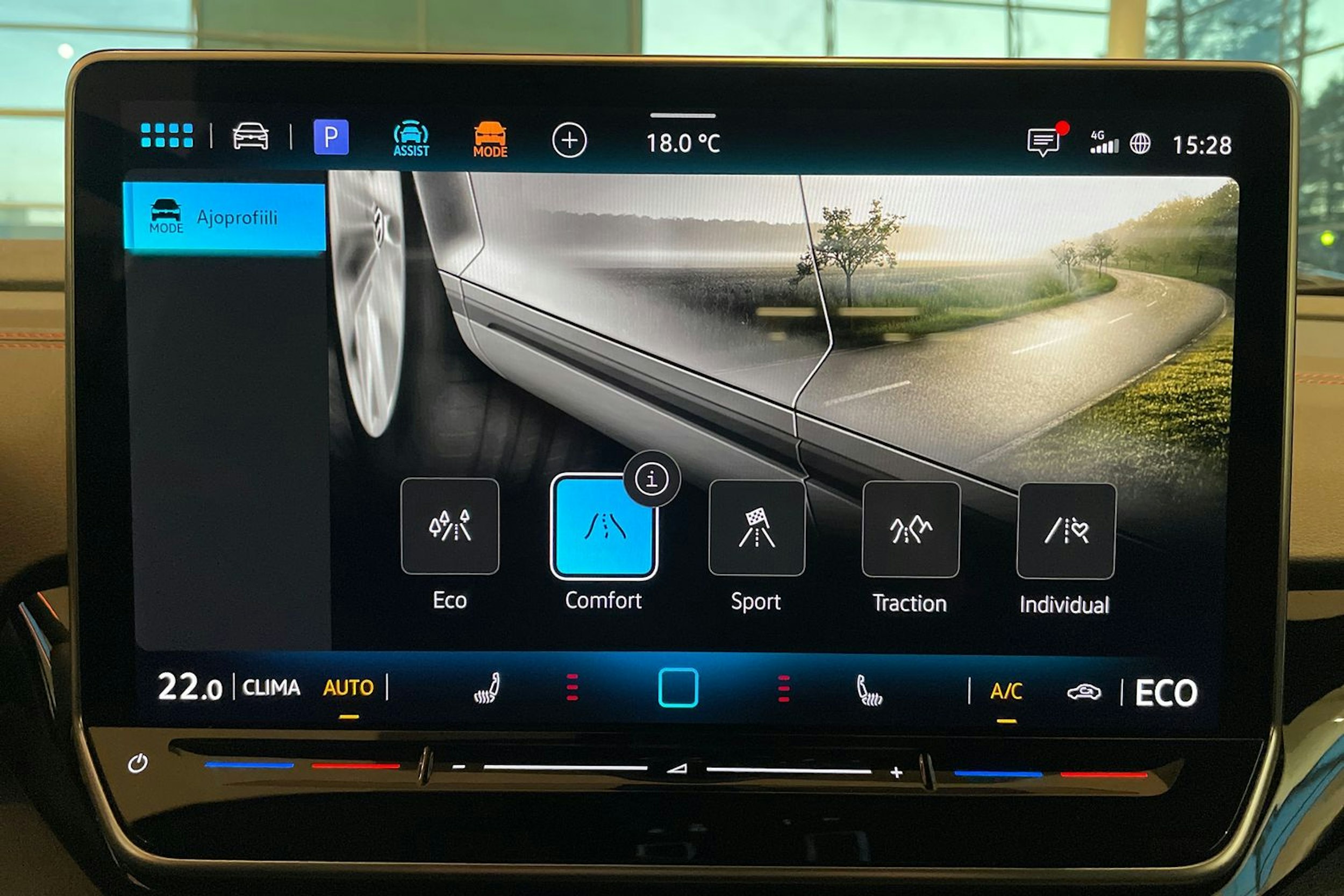 punainen Volkswagen ID.5 2026 kuva 16.