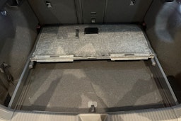 punainen Volkswagen ID.5 2026 kuva 27.