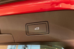 punainen Volkswagen ID.5 2026 kuva 31.