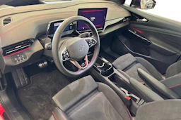 punainen Volkswagen ID.5 2026 kuva 6.