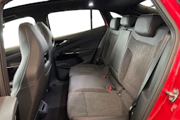 punainen Volkswagen ID.5 2026 kuva 8.