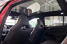 punainen Volkswagen ID.5 2026 kuva 26.
