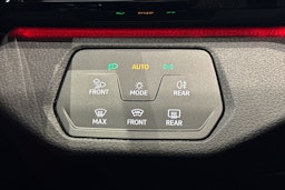 met. musta Volkswagen ID.5 2026 kuva 18.