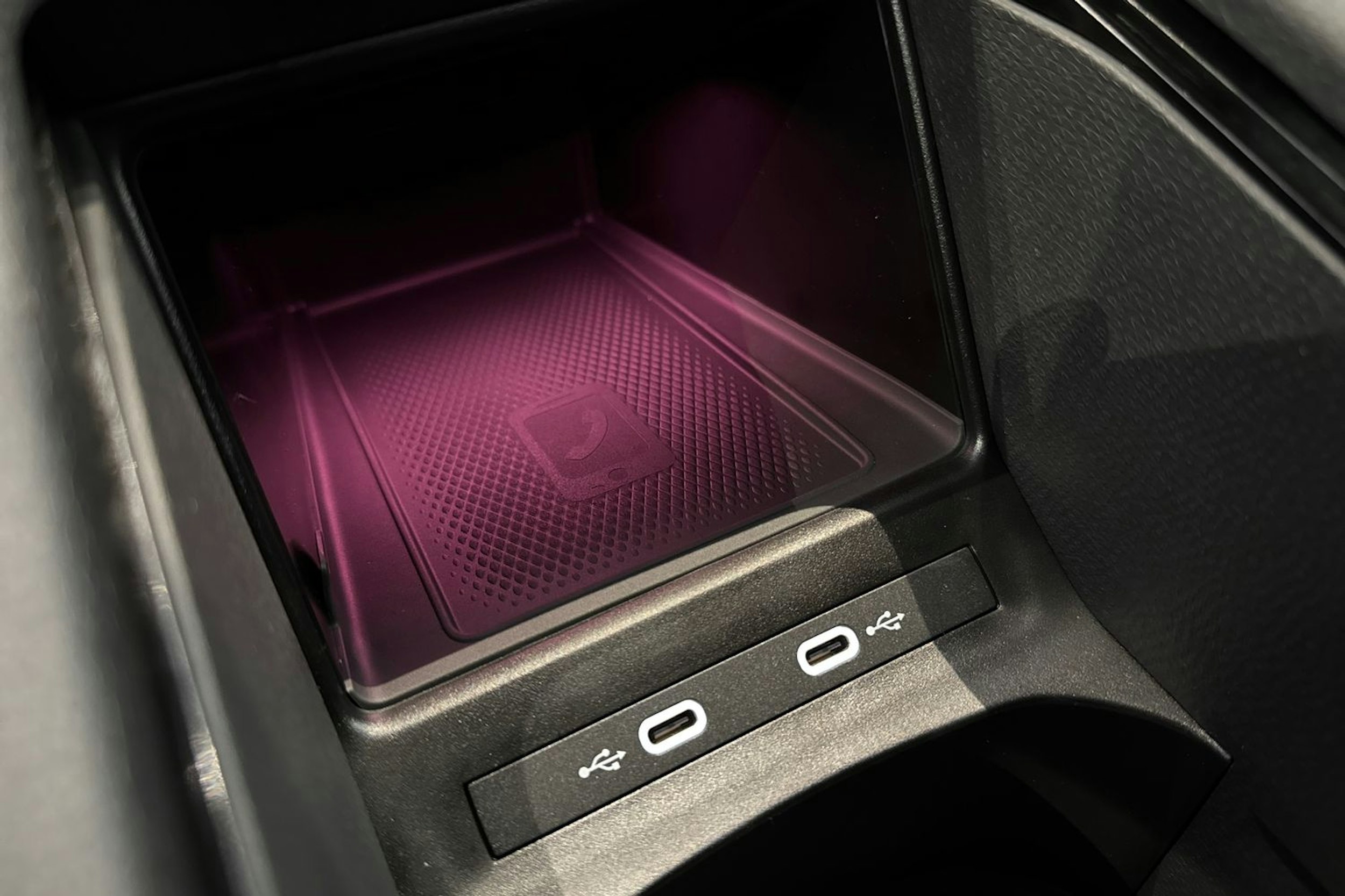 met. musta Volkswagen ID.5 2026 kuva 32.