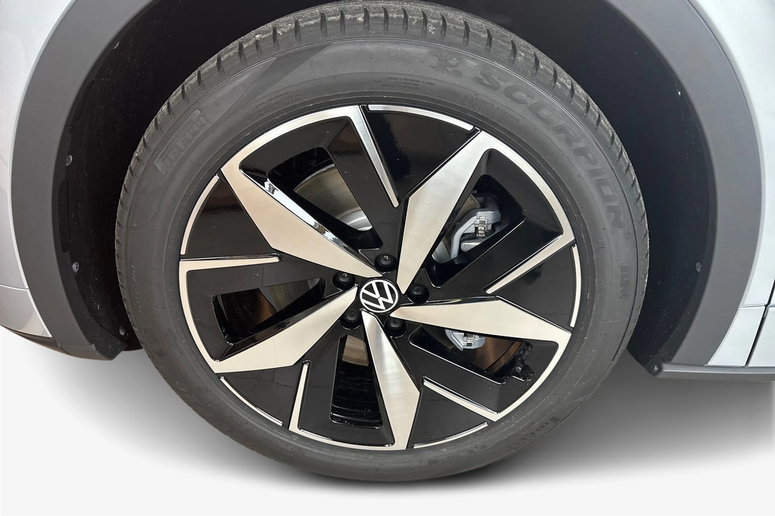 harmaa Volkswagen ID.5 2026 kuva 9.