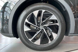 musta Volkswagen ID.5 2026 kuva 10.