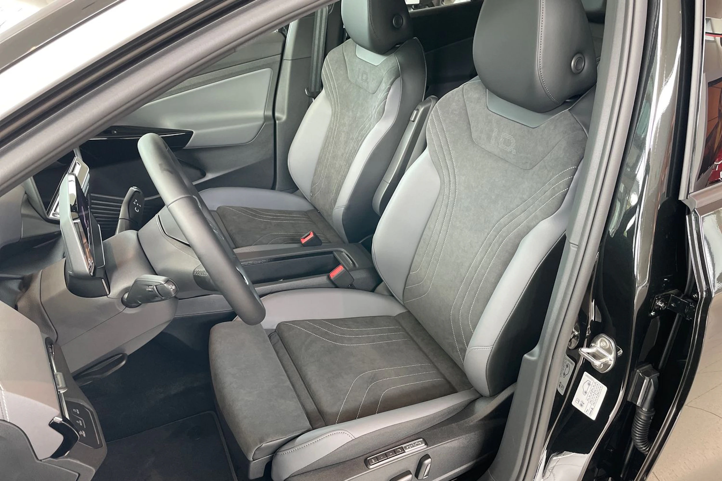 musta Volkswagen ID.5 2026 kuva 14.