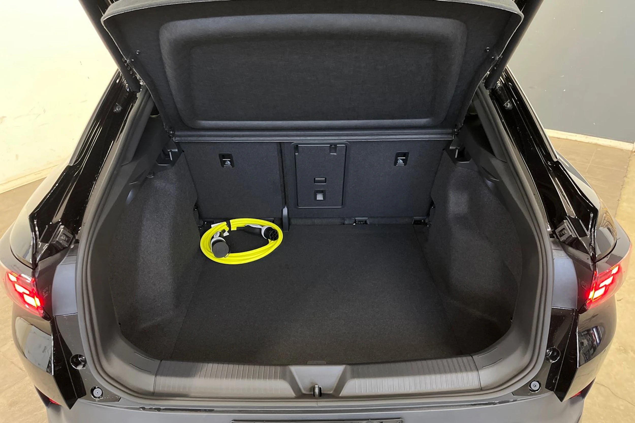 musta Volkswagen ID.5 2026 kuva 11.