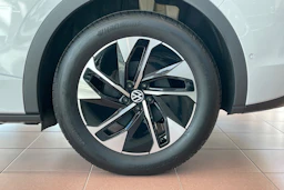 valkoinen Volkswagen ID.5 2026 kuva 10.