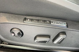 valkoinen Volkswagen ID.5 2026 kuva 12.