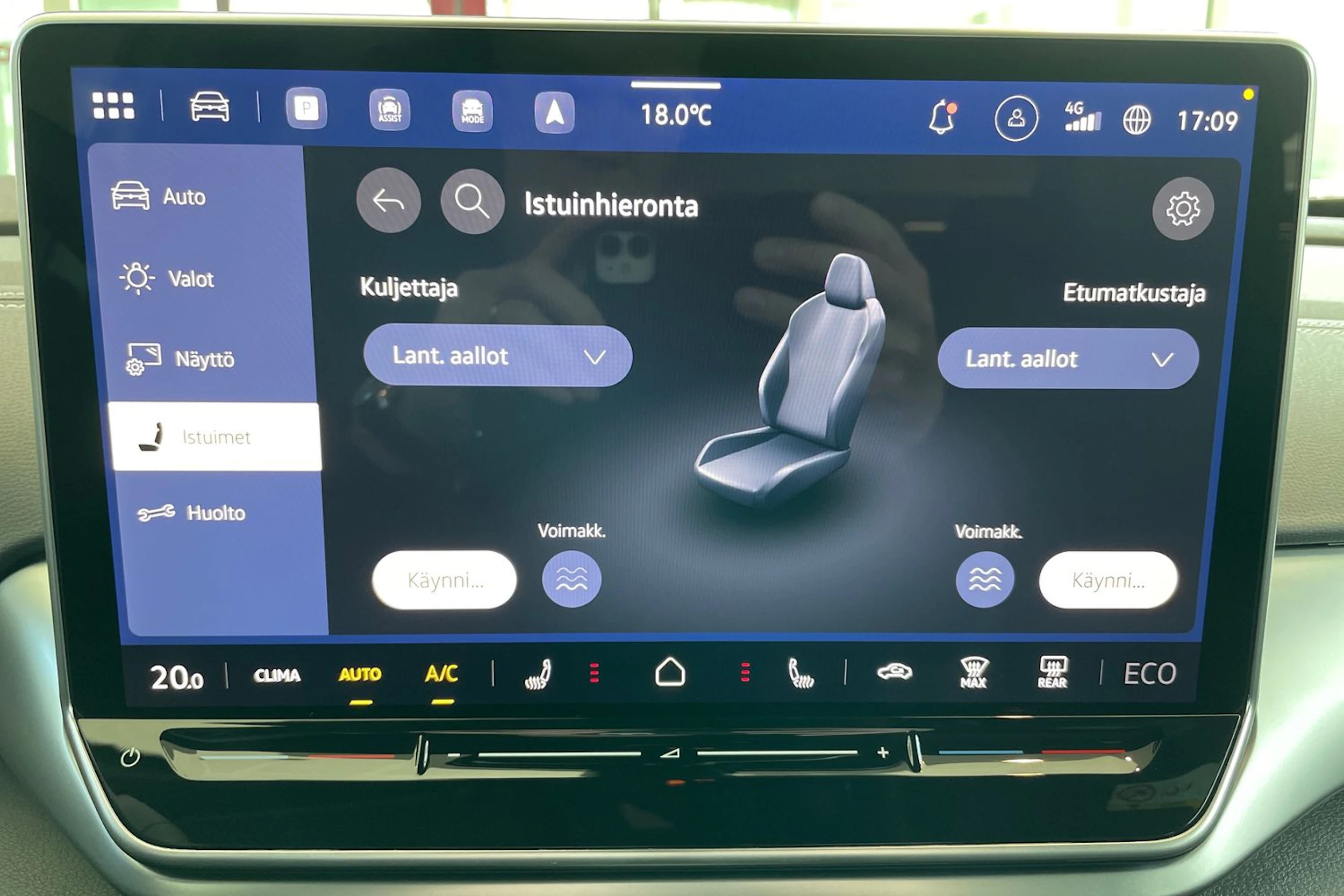 valkoinen Volkswagen ID.5 2026 kuva 13.