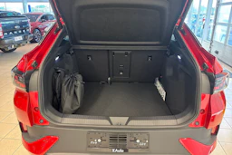 punainen Volkswagen ID.5 2026 kuva 11.