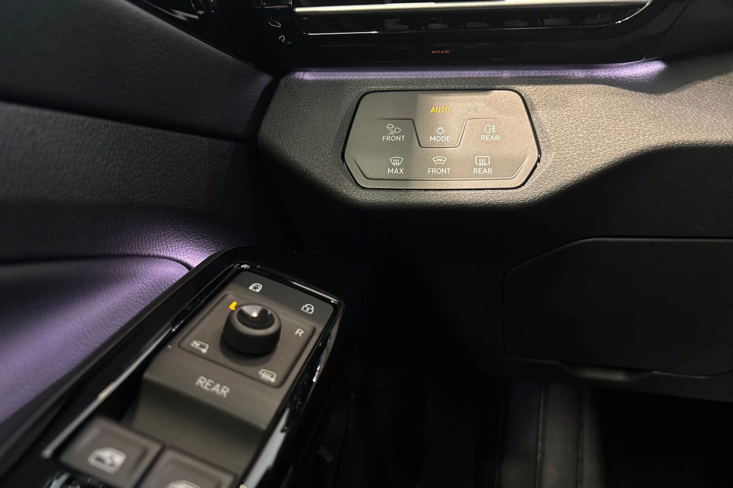 punainen Volkswagen ID.5 2026 kuva 15.