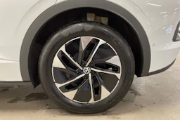 valkoinen Volkswagen ID.5 2026 kuva 10.