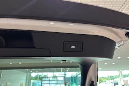 valkoinen Volkswagen ID.5 2027 kuva 21.