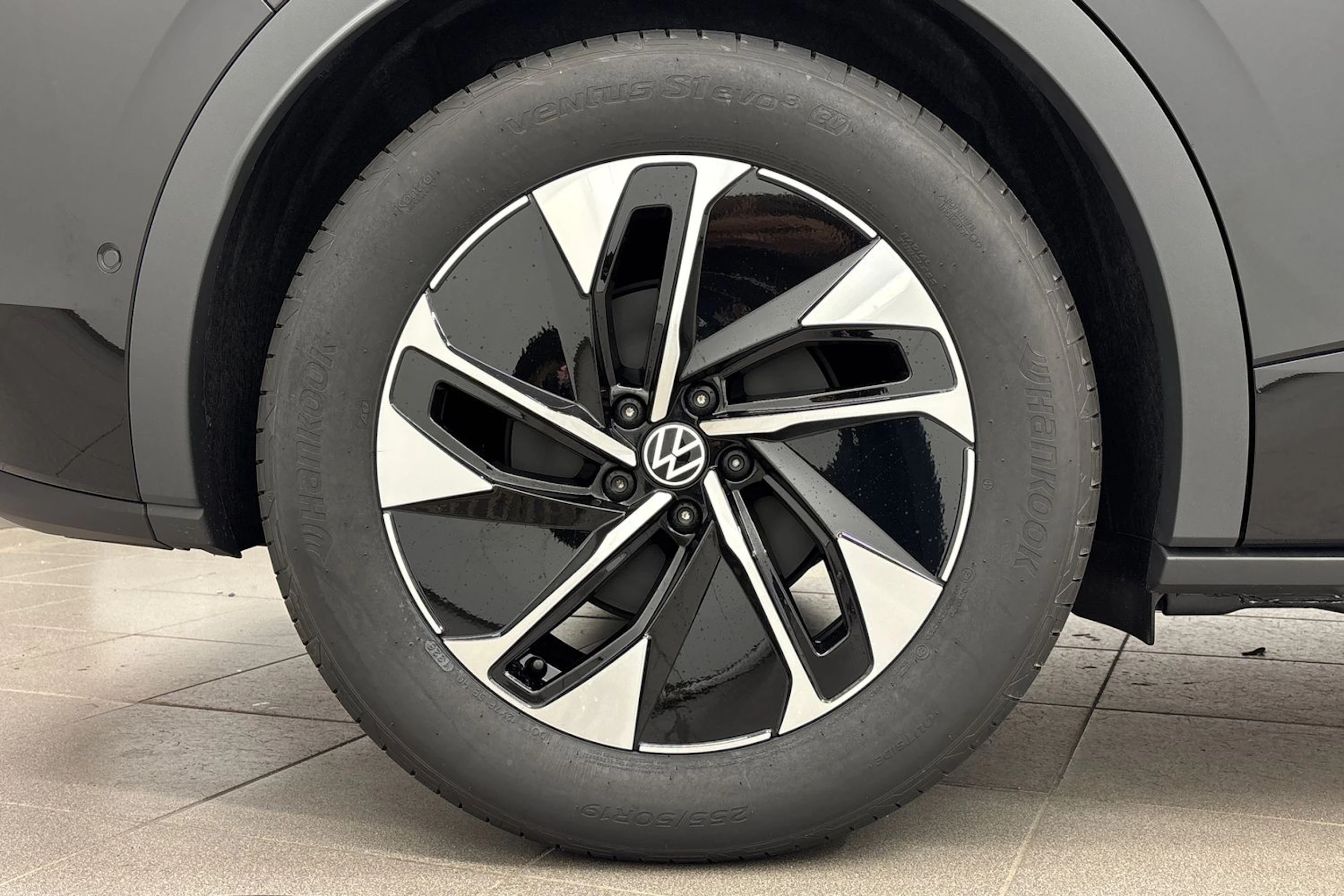 met. musta Volkswagen ID.5 2027 kuva 10.
