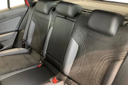 punainen Volkswagen ID.5 2027 kuva 8.