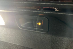 punainen Volkswagen ID.5 2027 kuva 22.
