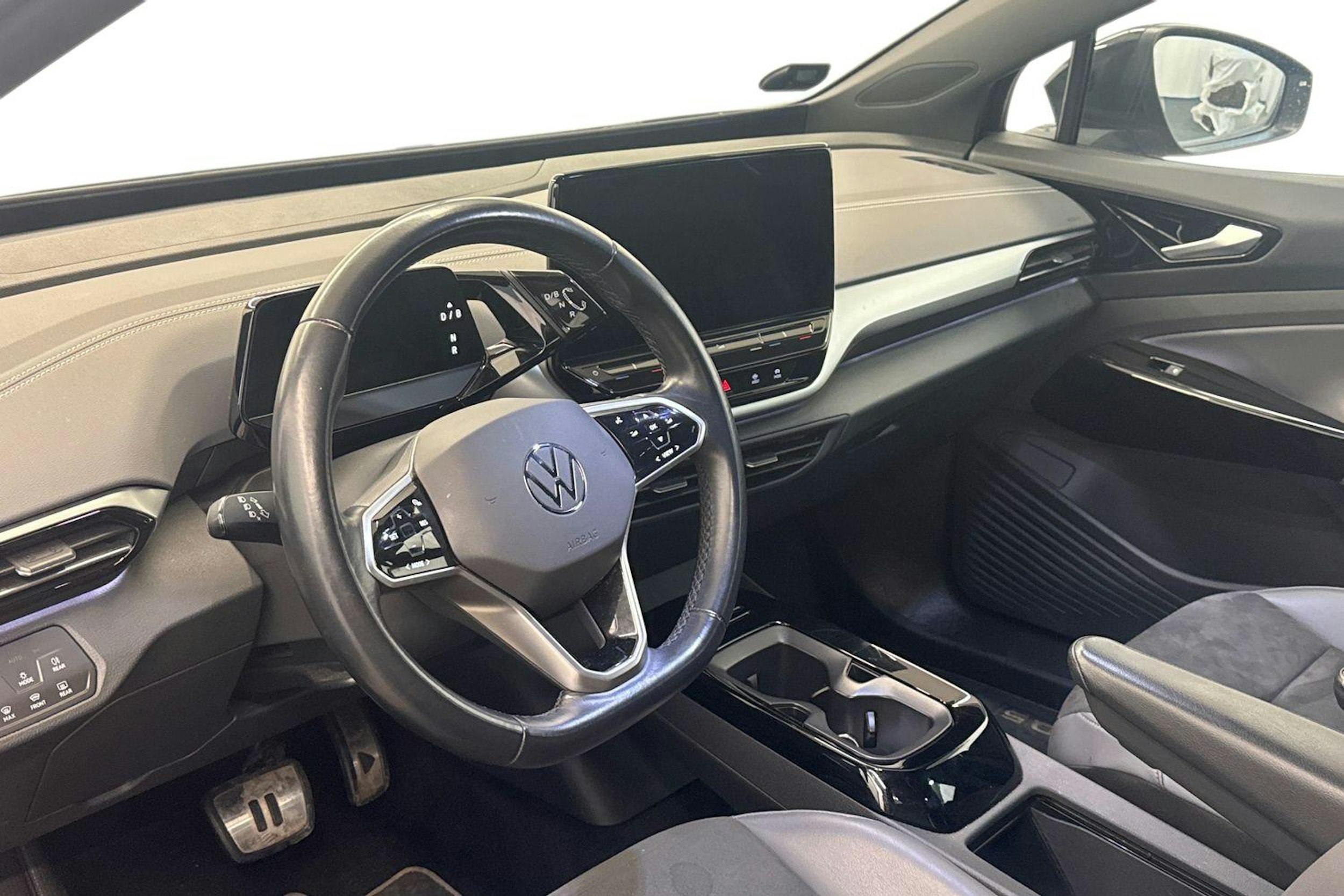 Musta Volkswagen ID.5 2023 kuva 7.