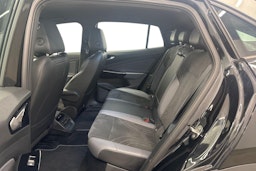 Musta Volkswagen ID.5 2023 kuva 10.