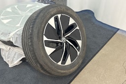 Musta Volkswagen ID.5 2023 kuva 13.