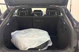 Musta Volkswagen ID.5 2023 kuva 22.