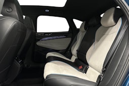 sininen Volkswagen ID.7 2023 kuva 10.