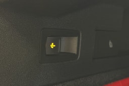 sininen Volkswagen ID.7 2023 kuva 16.