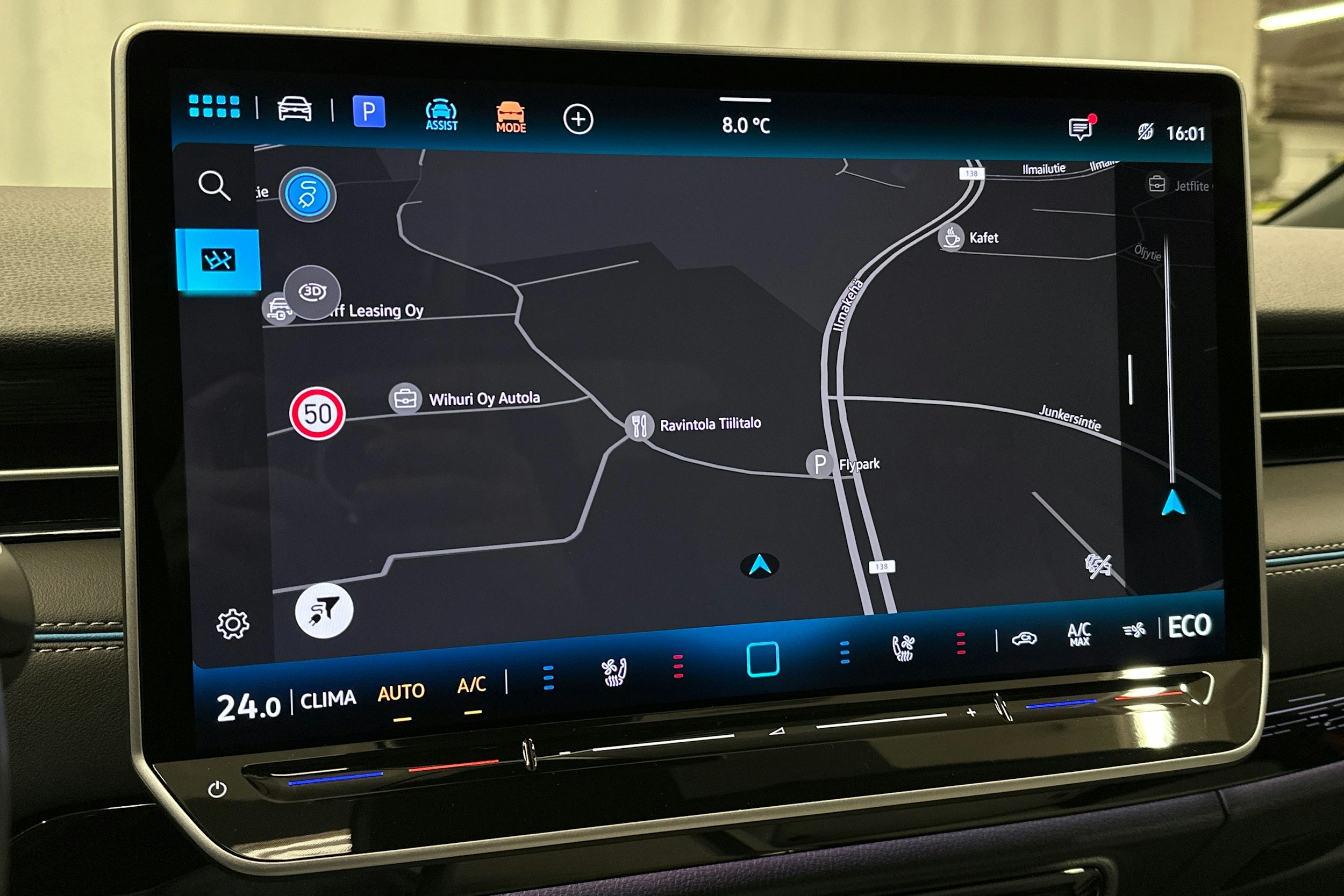 sininen Volkswagen ID.7 2023 kuva 26.