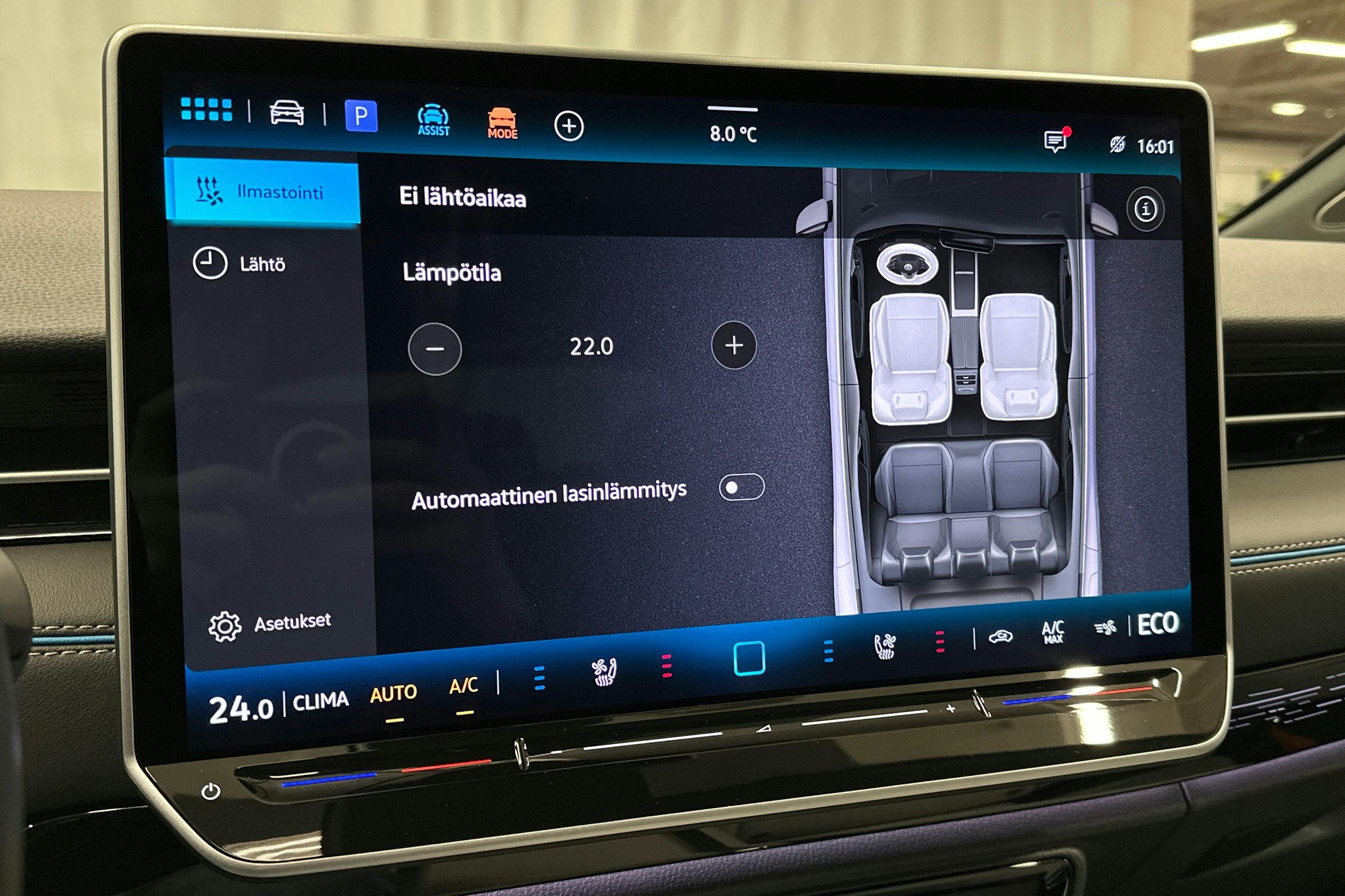 sininen Volkswagen ID.7 2023 kuva 29.