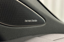 sininen Volkswagen ID.7 2023 kuva 37.