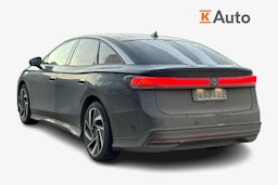 sininen Volkswagen ID.7 2023 kuva 2.