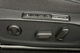 valkoinen Volkswagen ID.7 2024 kuva 33.